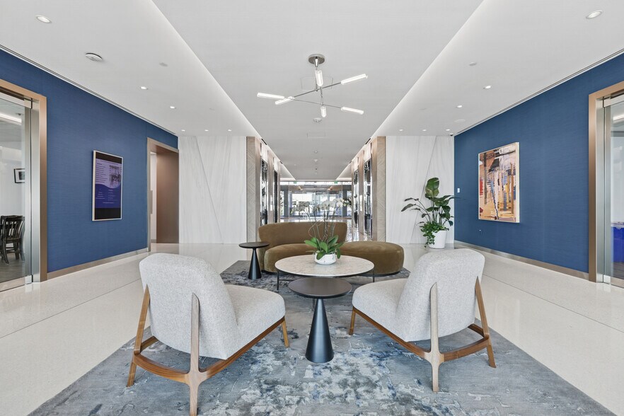 More Photos Of 2502 N Rocky Point Dr, Tampa Office For Lease