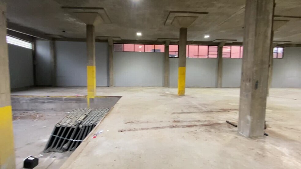 Primary Photo Of 820 E 136th St, Bronx Warehouse For Lease