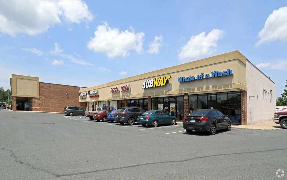 More Photos Of 4803 Gerrardstown Rd, Inwood Storefront For Lease