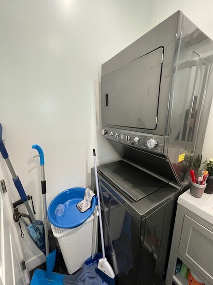 More Photos Of 10802 Crockett St, Sun Valley Apartments For Sale