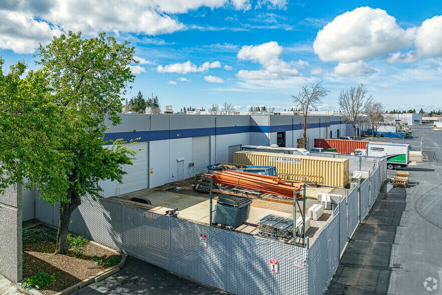 More Photos Of 1045 W National Dr, Sacramento Unknown For Lease