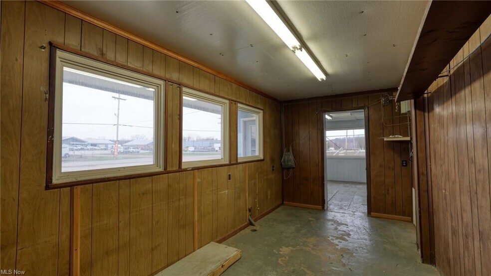 More Photos Of 11445 E Pike Rd, Cambridge Light Manufacturing For Lease