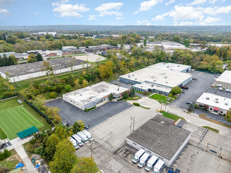 More Photos Of 5546 Fair Ln, Fairfax Office For Lease