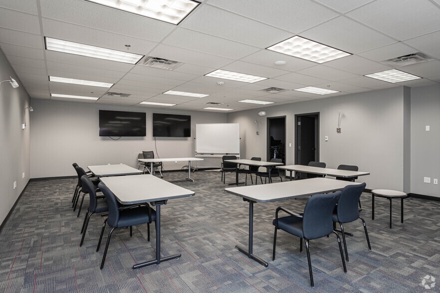 More Photos Of 609 SW 8th St, Bentonville Loft Creative Space For Lease