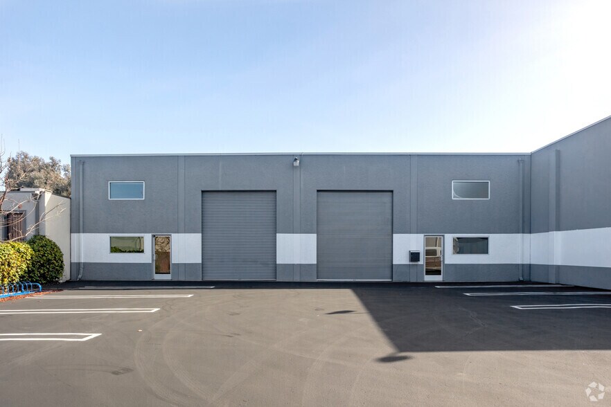 More Photos Of 1070-1080 Terra Bella Ave, Mountain View Light Manufacturing For Lease