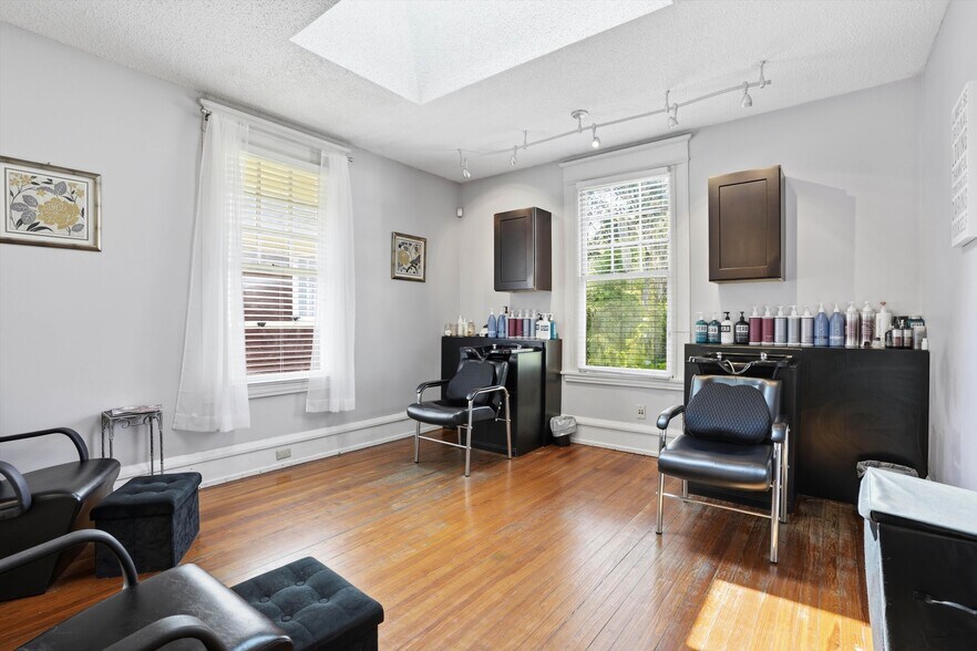 More Photos Of 2223 Herschel St, Jacksonville Office Residential For Sale