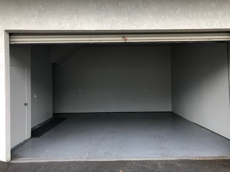 More Photos Of 1908 Pomona Ave, Costa Mesa Unknown For Lease