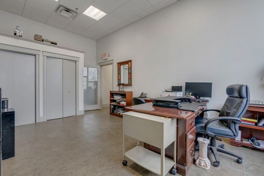 More Photos Of 38 Rainbow Ln, Sanford Warehouse For Sale