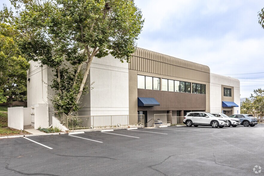 More Photos Of 21580 Yorba Linda Blvd, Yorba Linda Medical For Lease