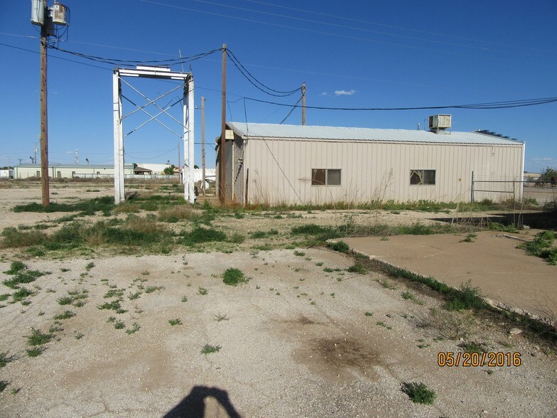 More Photos Of 1506 W Broadway Pl, Hobbs Service For Sale