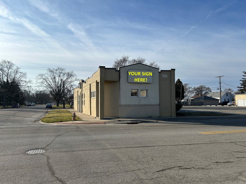 More Photos Of 701 W Old Ridge Rd, Hobart Bank For Sale