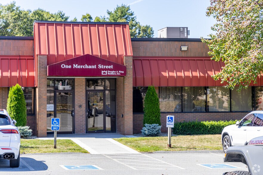 More Photos Of 1 Merchant St, Sharon Office For Lease