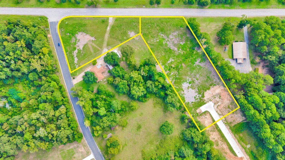 More Photos Of 844 Interstate 45, Huntsville Land For Lease