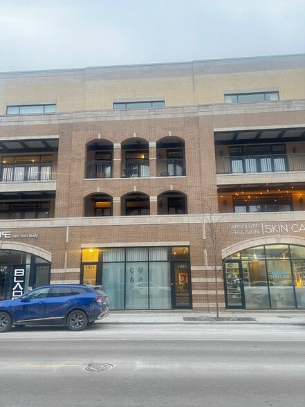More Photos Of 1419 W Belmont Ave, Chicago Storefront Retail Residential For Lease