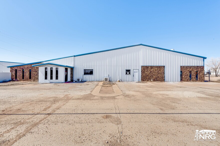 Primary Photo Of 507 Mustang Dr, Andrews Warehouse For Lease