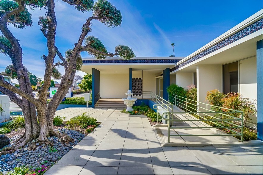 More Photos Of 415 Huntington Dr, San Marino Office For Sale