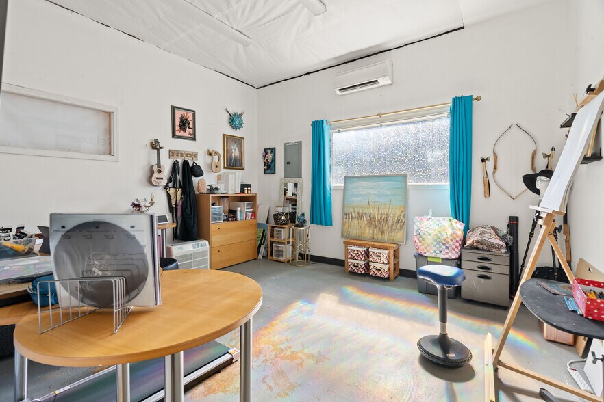 More Photos Of 7131 NE Prescott St, Portland Storefront Retail Office For Sale