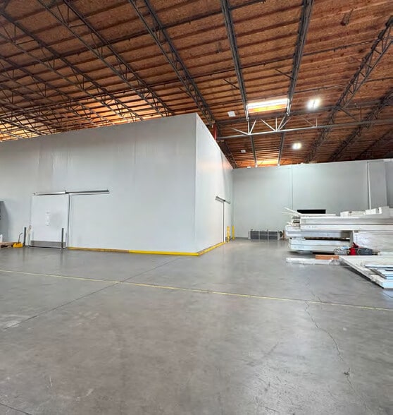 More Photos Of 2323 Avenida Costa Este, San Diego Warehouse For Lease