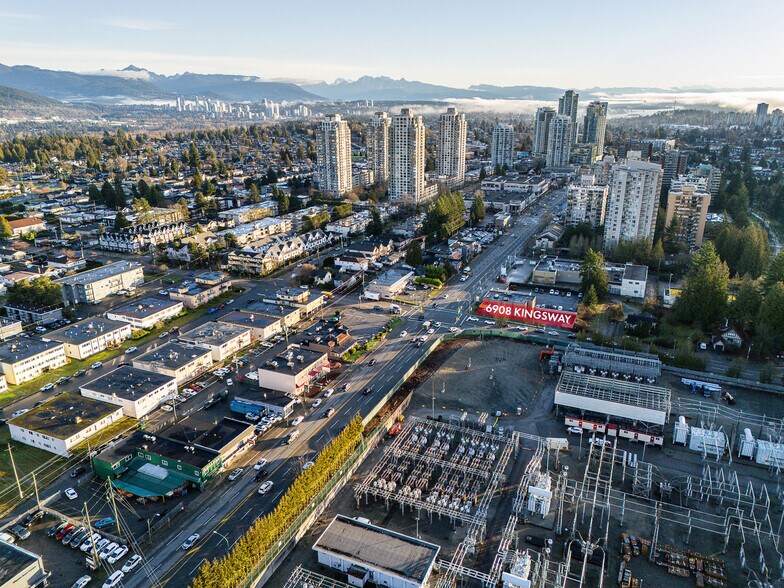 More Photos Of 6908 Kingsway, Burnaby General Retail For Sale