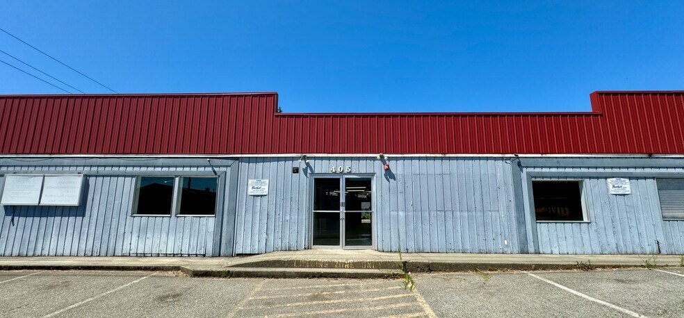 More Photos Of 405 S National Ave, Bremerton Service For Sale