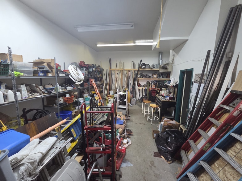 More Photos Of 8208 Swenson Way, Delta Warehouse For Sale