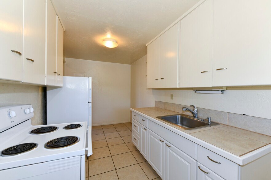 More Photos Of 1519 Main St, Napa Storefront Retail Residential For Sale