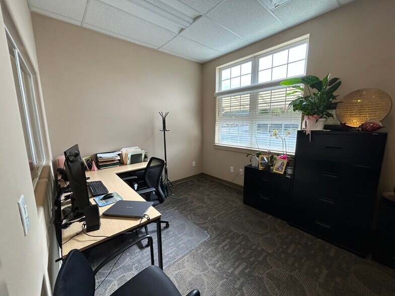 More Photos Of 2115 7th Ave, Santa Cruz Office For Lease