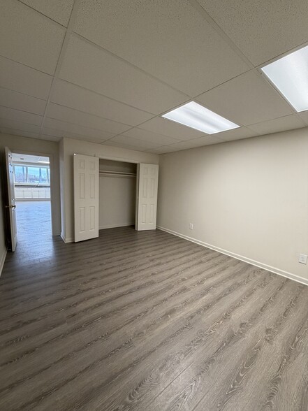 More Photos Of 44-50 Lewis Ave, Jersey City Light Manufacturing For Lease