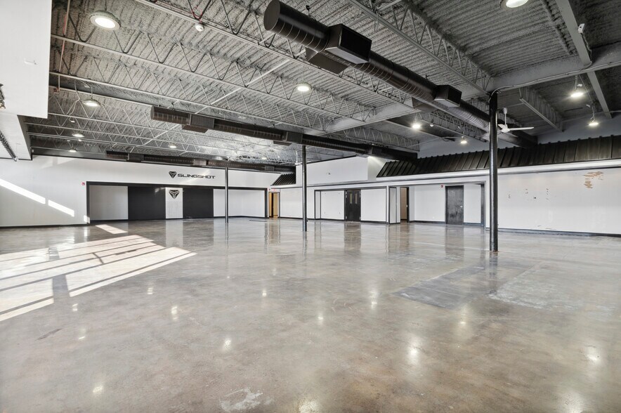 More Photos Of 101 Greenbank Rd, Wilmington Freestanding For Lease