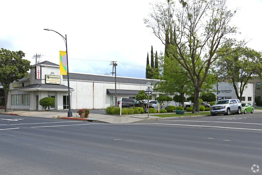 More Photos Of 1308 H St, Modesto Office For Lease