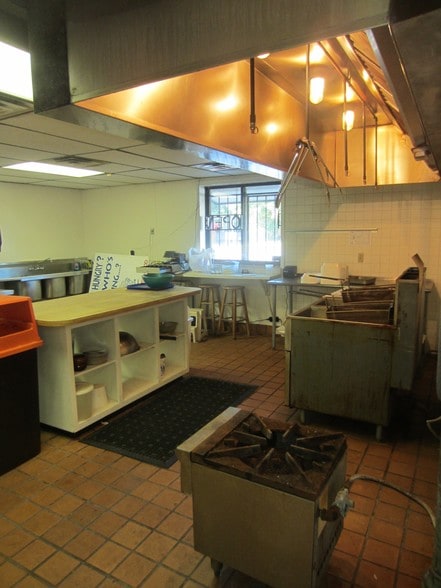 More Photos Of 2058 Edgewood Ave, Jacksonville Restaurant For Sale