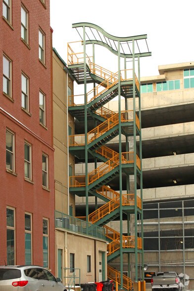 More Photos Of 214 S 8th St, Louisville Loft Creative Space For Lease