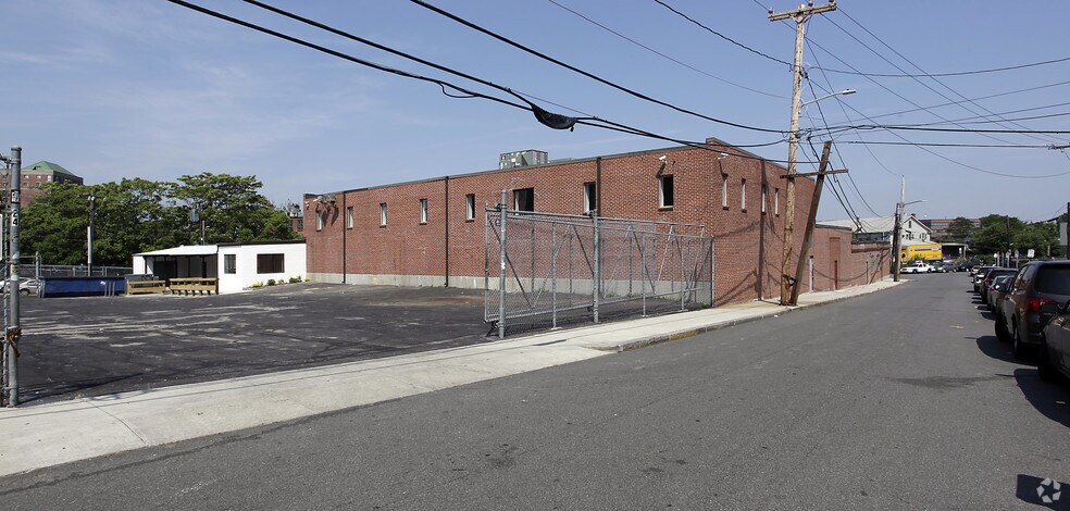 More Photos Of 24 Denby Rd, Allston Research And Development For Lease