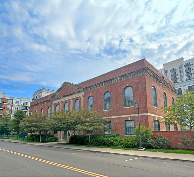 More Photos Of 7 Market St, Stamford Office For Lease