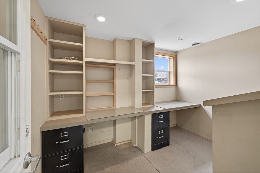 More Photos Of 2302 Resource Blvd, Moab Industrial For Sale