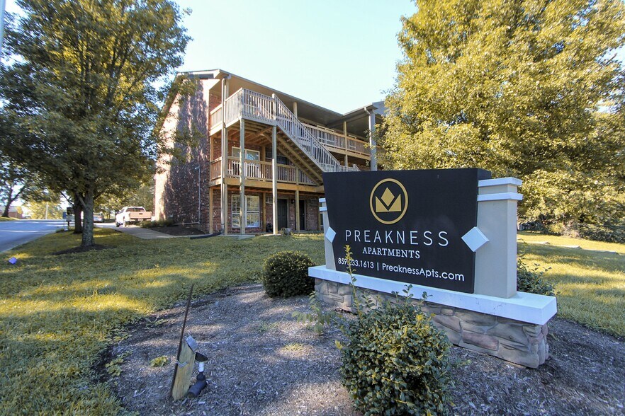 More Photos Of 1707-1724 Versailles Rd, Lexington Apartments For Sale