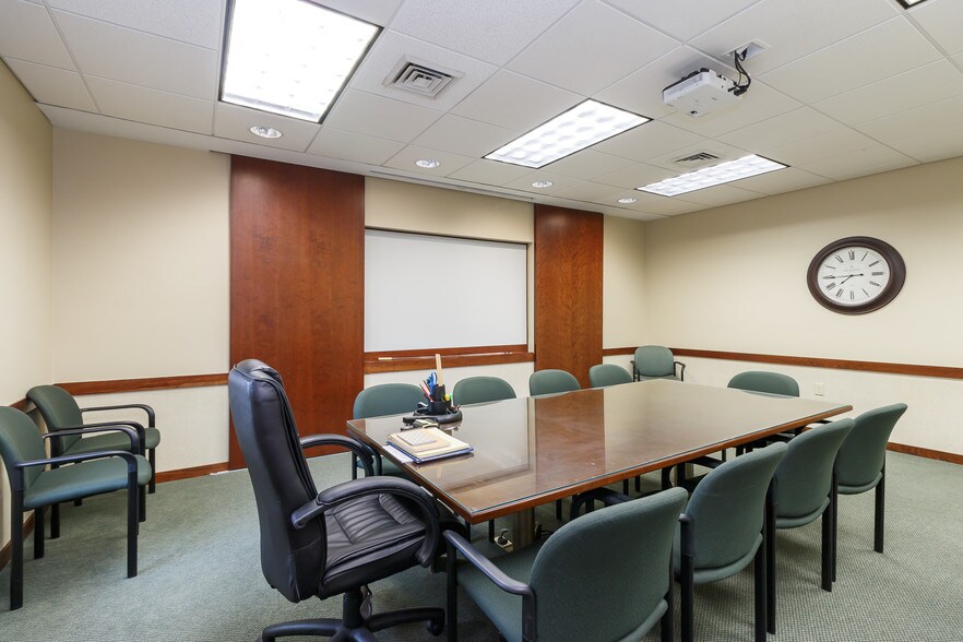 More Photos Of 683 Main St, Osterville Office For Sale