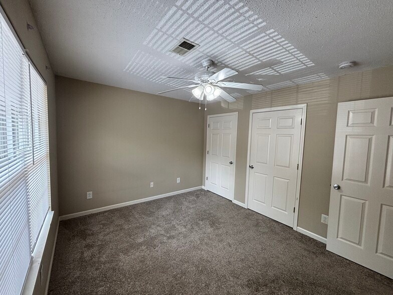 More Photos Of 2820 Plymouth Rd, Johnson City Apartments For Sale