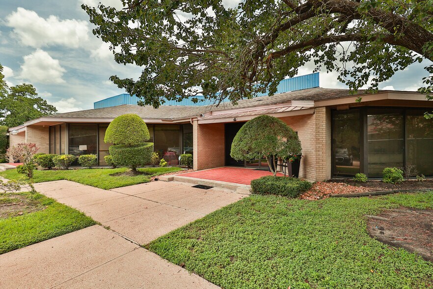 More Photos Of 14411 Cornerstone Village Dr, Houston Office For Lease