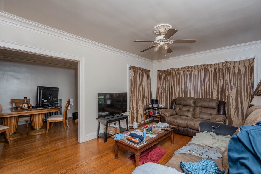 More Photos Of 7701 S Eggelston St, Chicago Apartments For Sale