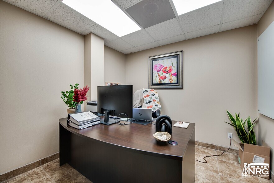 More Photos Of 1113 Dayton Rd, Midland Warehouse For Sale