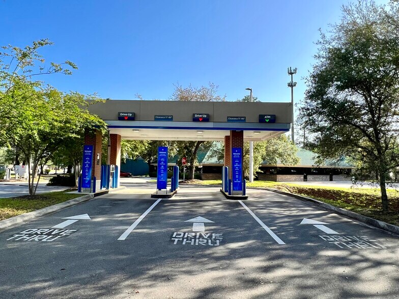 More Photos Of 11389 San Jose Blvd, Jacksonville Bank For Sale