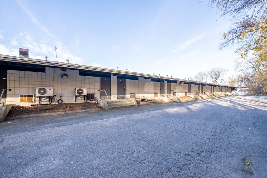 More Photos Of 333 E Columbus Ave, Springfield Office Residential For Sale