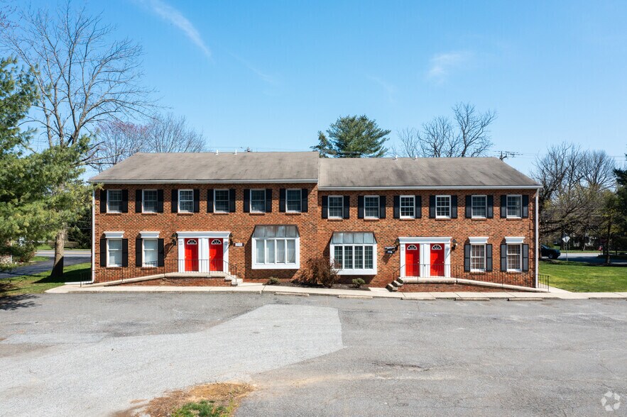 More Photos Of 209 Hunter St, Media Medical For Sale