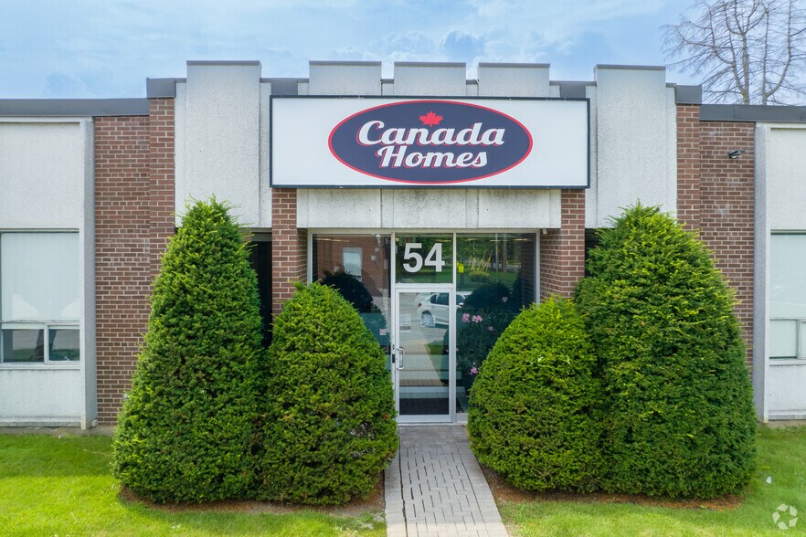 More Photos Of 52-54 Lesmill Rd, Toronto Manufacturing For Lease