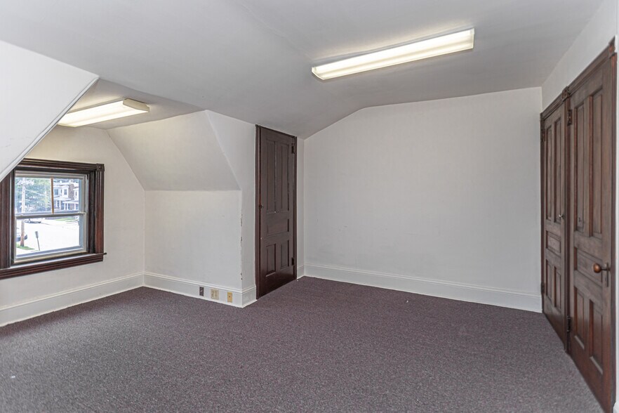 More Photos Of 100-102 W Fornance St, Norristown Medical For Sale