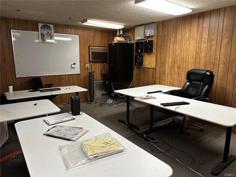 More Photos Of 2812 Hegan Ln, Chico Light Distribution For Sale