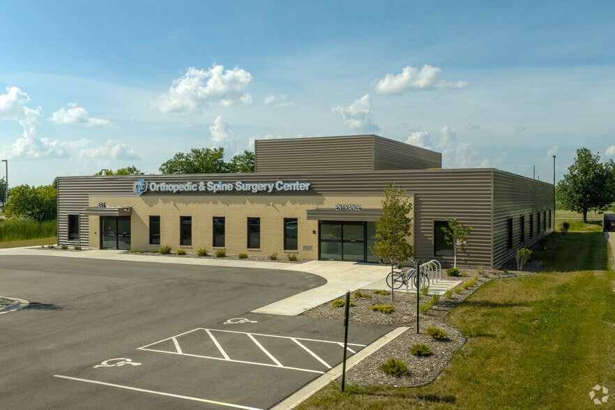 Primary Photo Of 8124 Forsythia Street, Middleton Medical For Lease