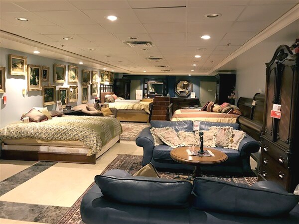 More Photos Of 1324 W Expressway 83, McAllen Freestanding For Sale