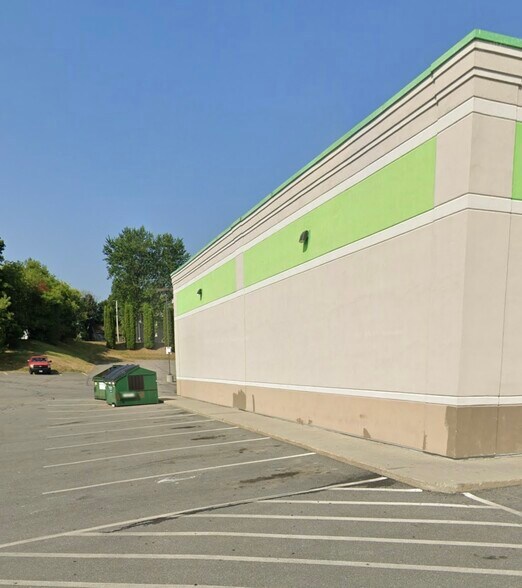 More Photos Of 153 S Main St, Calais Freestanding For Lease